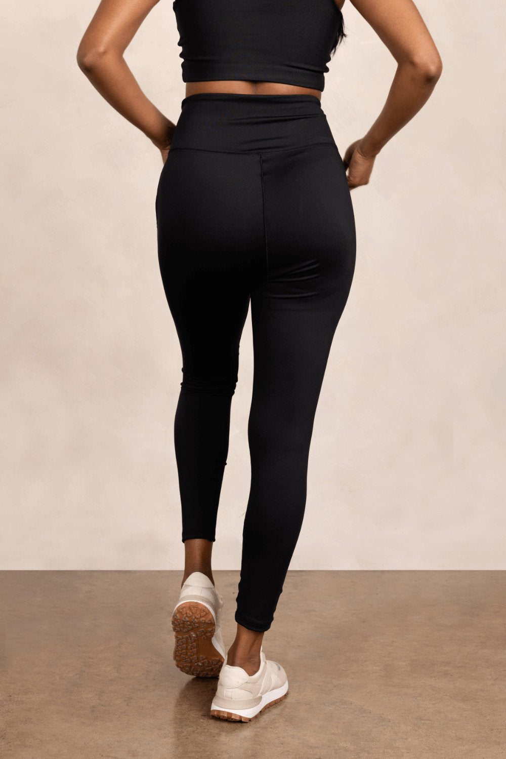 Adventurer High Rise Compression Legging
