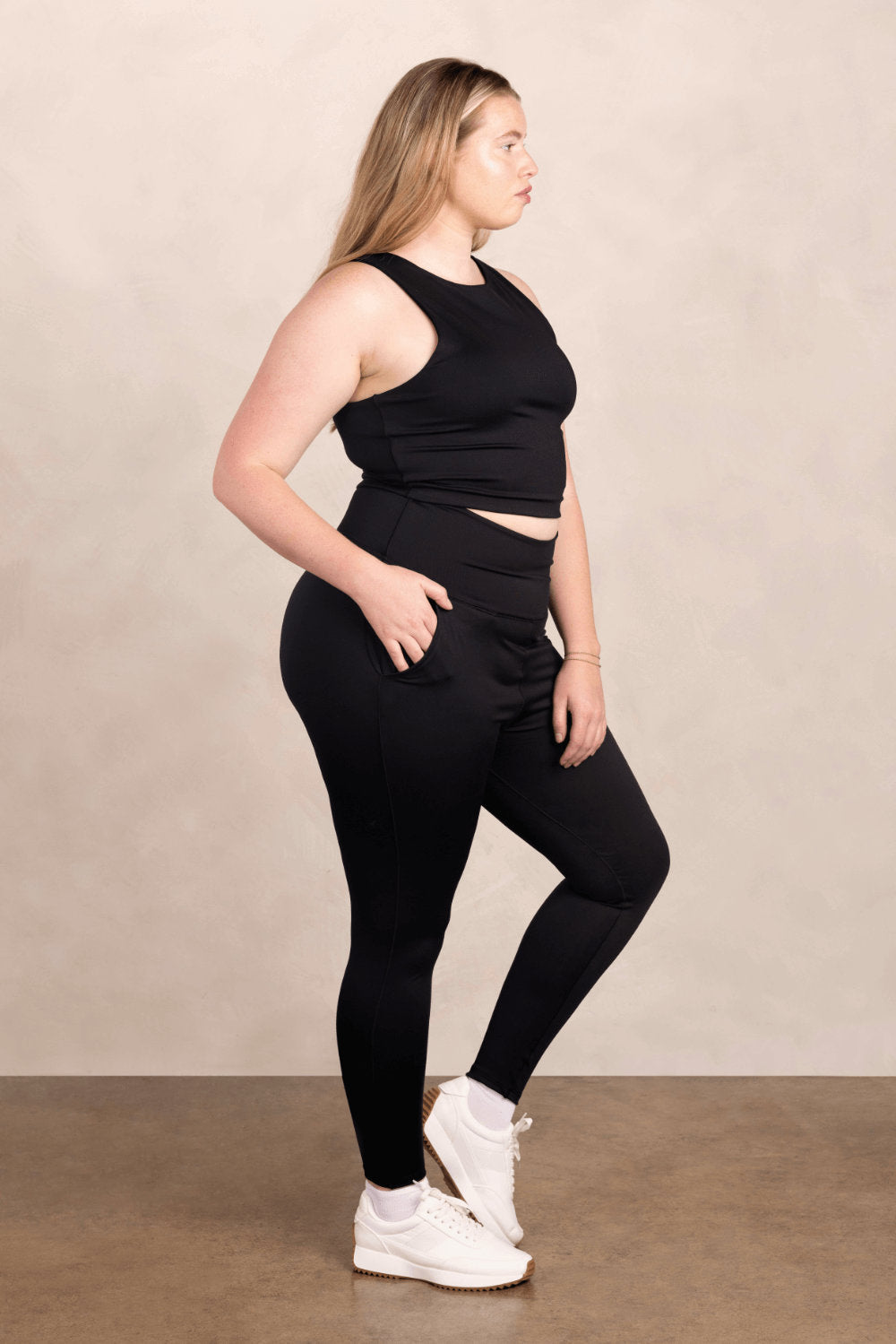 Adventurer High Rise Compression Legging